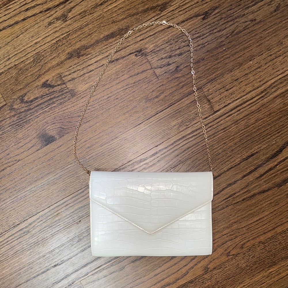 White Croc-Embossed Chain Strap Crossbody Bag